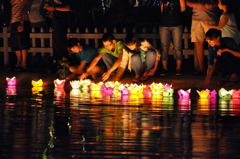 Wanderlust Tips Magazine | Danang and Hoi An- sparkling charm: 8 places to visit in evening