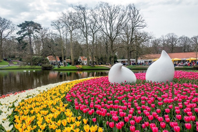 Wanderlust Tips Magazine | Getting lost in Keukenhof garden