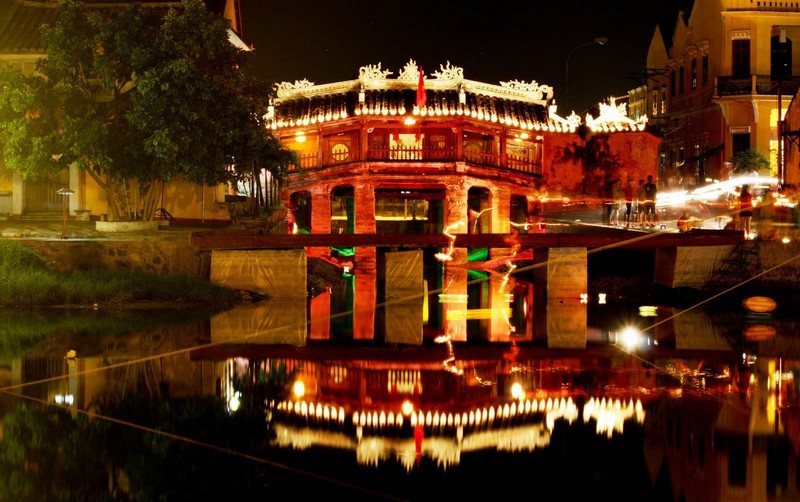 Wanderlust Tips Magazine | Hoi An's nightly serenates