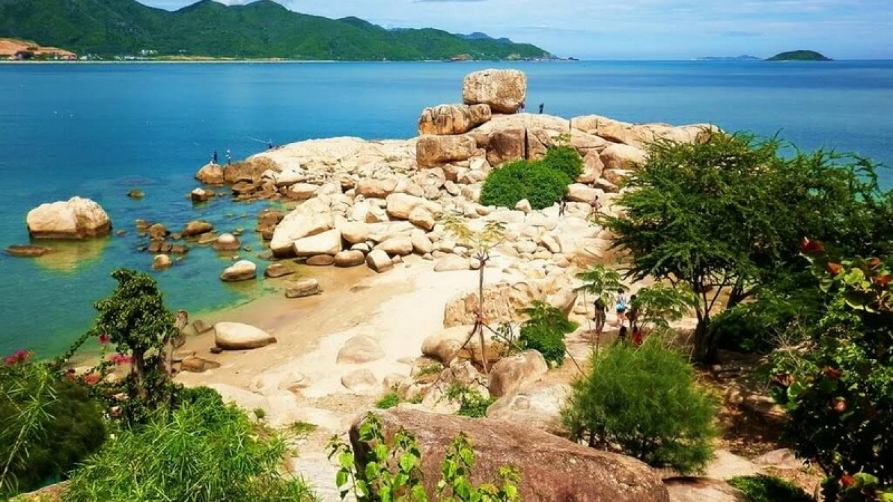 Wanderlust Tips Magazine | Nha Trang Travel Tips: 8 places to visit in afternoon