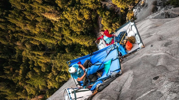 Wanderlust Tips Magazine | Hair-raising camping on the vertical rock cliff