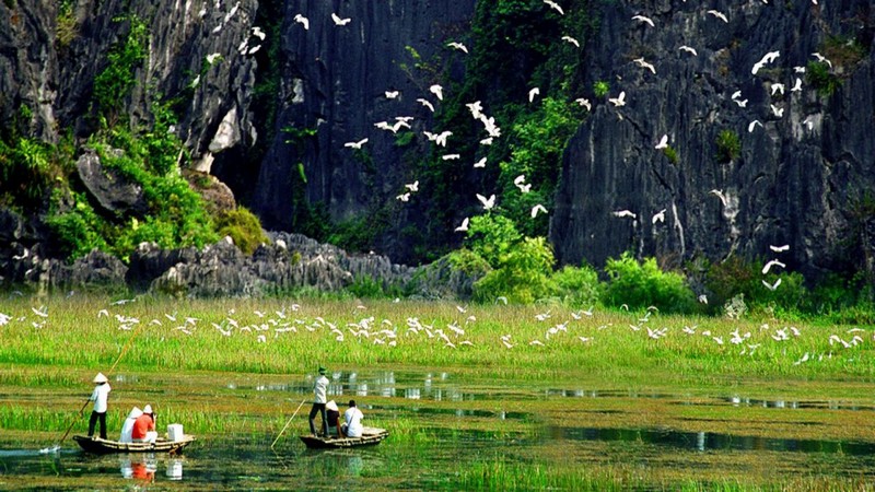 Wanderlust Tips Magazine | 8 ideal places to visit in Ninh Binh in the afternoon