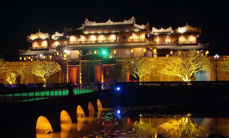 Wanderlust Tips Magazine | 8 must visit places in Hue in the evening
