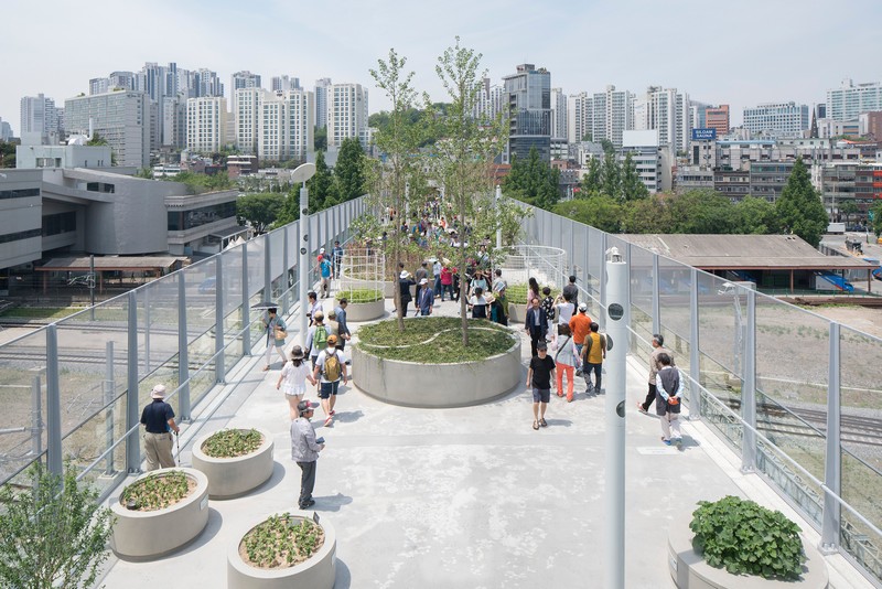 Wanderlust Tips Magazine | Seoullo 7017 Skygarden in Seoul, Korea