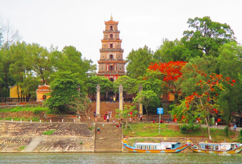 Wanderlust Tips Magazine | Top cultural and historic sights in Hue