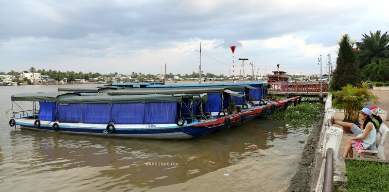 Wanderlust Tips Magazine | 8 must-see places in The Mekong Delta in the evening