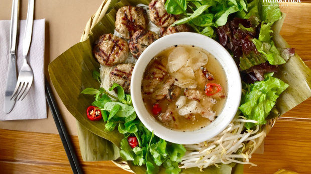 Wanderlust Tips Magazine | Explore street food from Northern to Southern VietNam