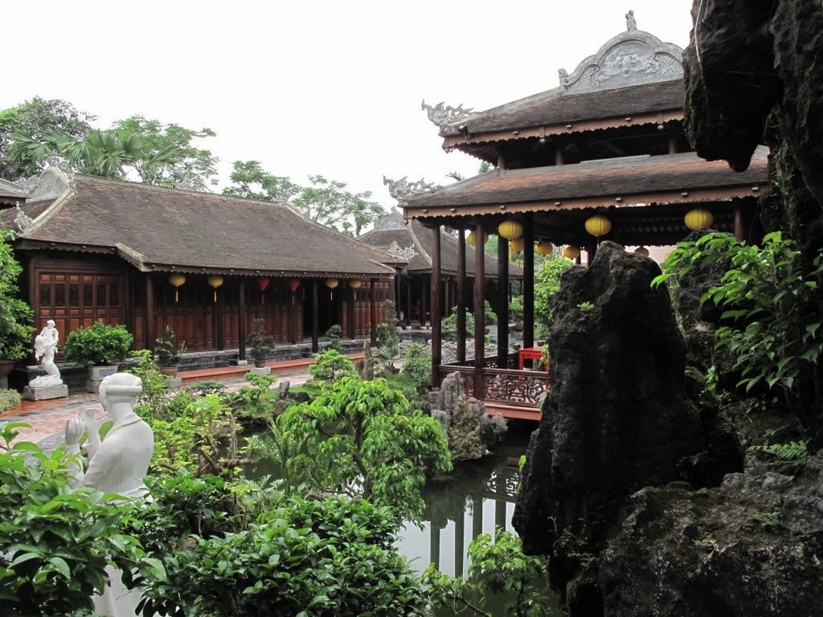 Wanderlust Tips Magazine | 8 must-see places in Thua Thien - Hue in the morning