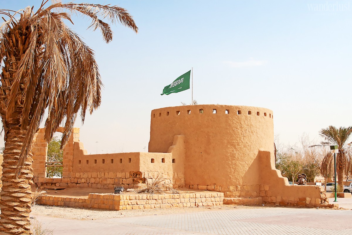 Wanderlust Tips magazine | Things to know before travelling to Saudi Arabia