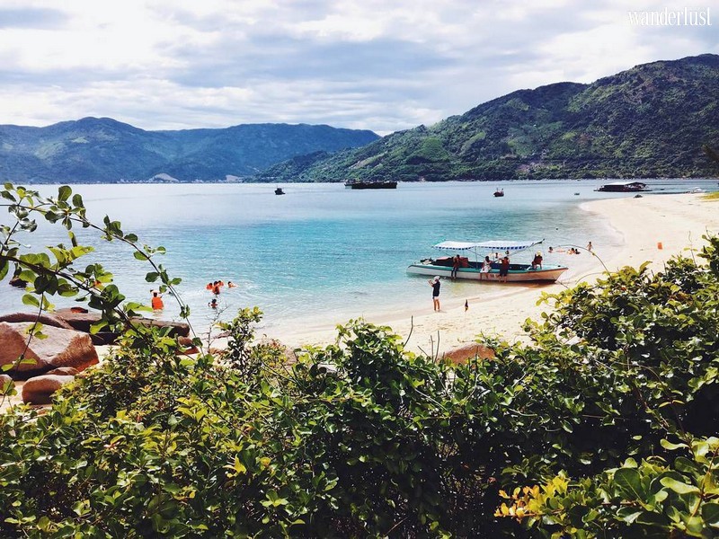 Wanderlust Tips Magazine | Hon Nua Island: A hidden paradise in Phu Yen