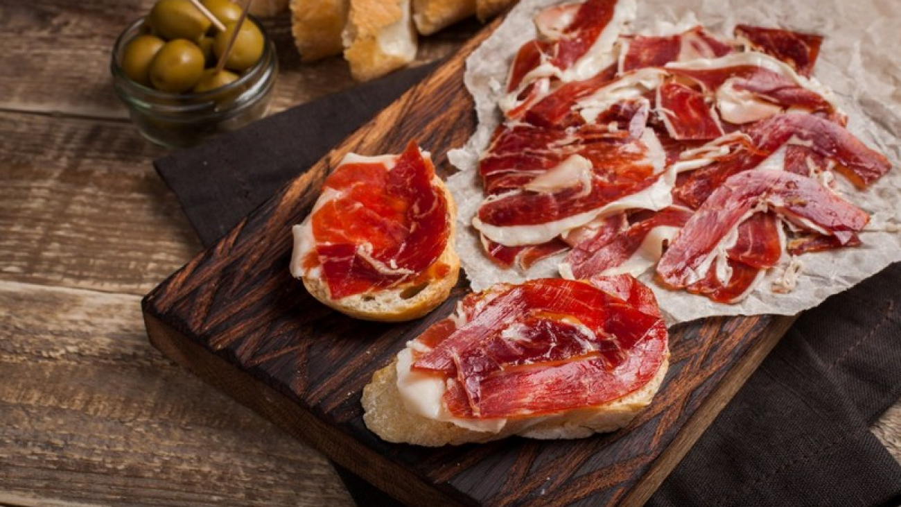 Wanderlust Tips Magazine | The best food that will make you adore Spanish cuisine