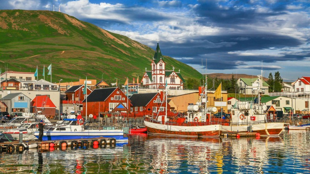 Wanderlust Tips | Vaccinated travellers can explore Iceland without testing or quarantine