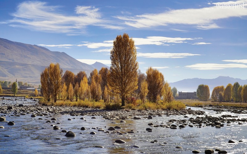 Wanderlust Tips Magazine | Looking for the last Shangri-La in Daocheng Yading, China