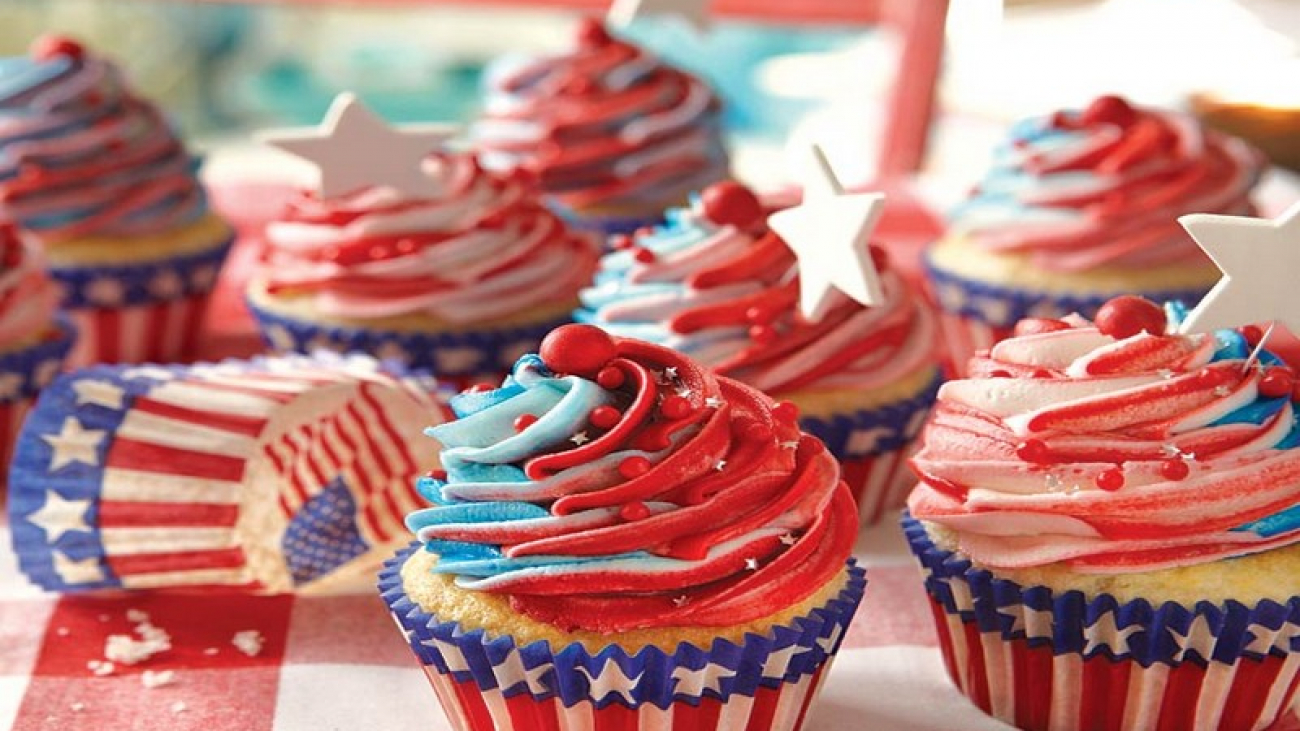 Wanderlust Tips | 8 traditional Fourth of July food