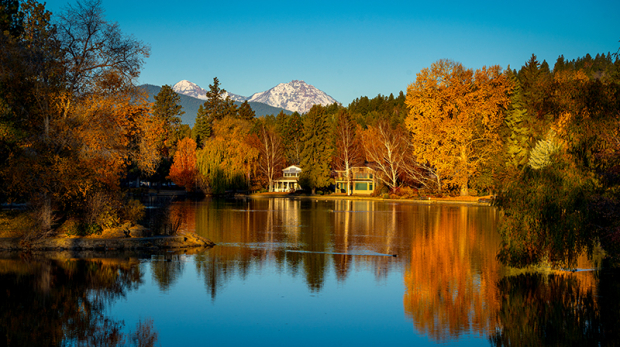 Wanderlust Tips Magazine | Oregon this fall: Top 5 Coolest outdoor adventures to enjoy