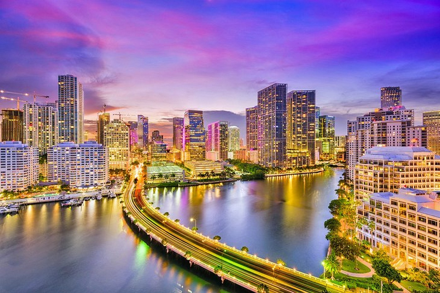 Explore "The Magic City" Miami, Florida • WANDERLUST TIPS