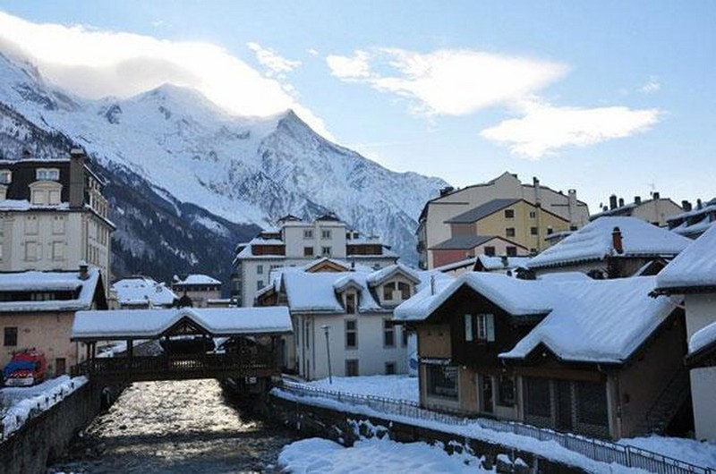 Wanderlust Tips | Visit Chamonix-Mont-Blanc - France's snow-white paradise