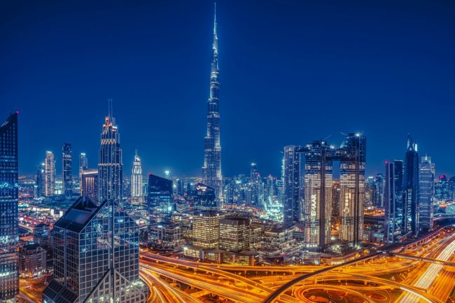 Top 5 Must-Do Activities for Tourists in Dubai Top 5 Must-Do Activities for Tourists in Dubai