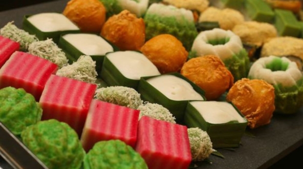 Wanderlust Tips - [Colorful Nyonya Kuih A vibrant traditional Malaysian snack]