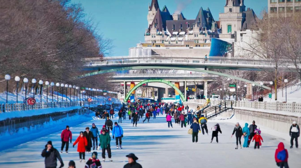 Wanderlust Tips - The winter in Canada heating up with the wonderful Winterlude Festival