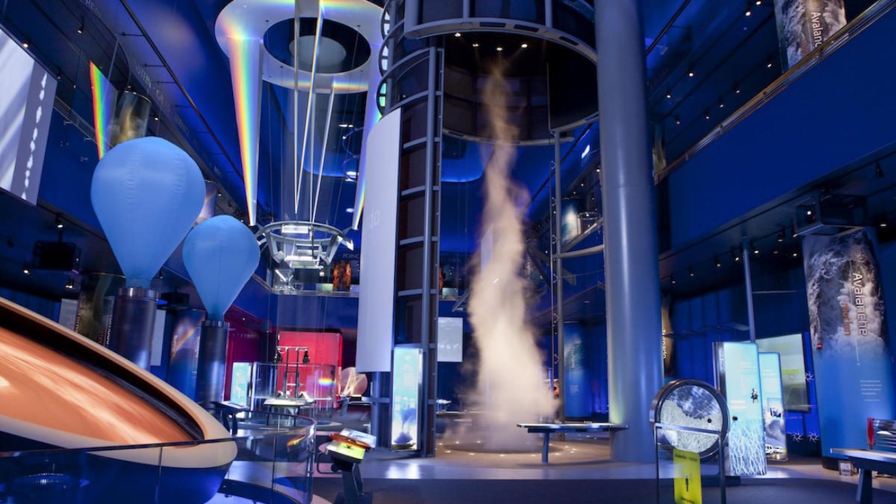 CHICAGO MUSEUM OF SCIENCE AND INDUSTRY